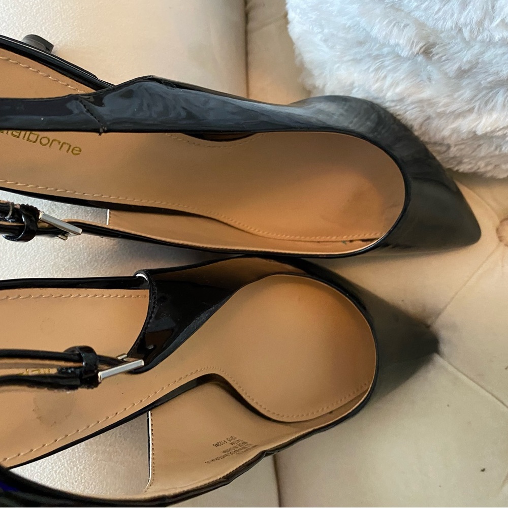 Liz Claiborne sling back never worn due to foot surgery